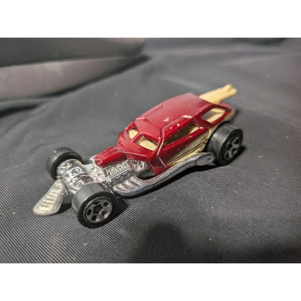 Hot Wheels Surf Crate Red Chrome Hot Rod Diecast Car Mattel 2014 Malaysia